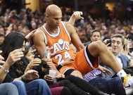 完美体育品牌-小乔丹加盟湖人视频