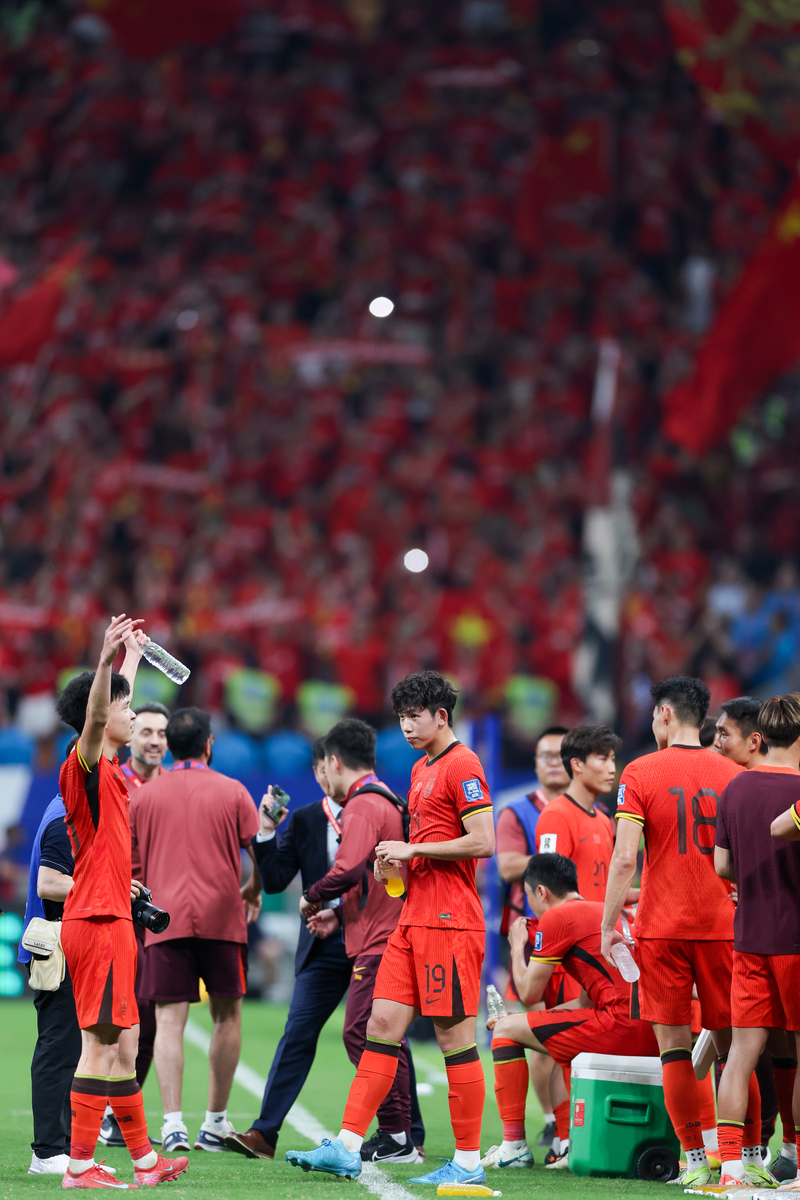 完美体育运营中心-挑战极限的征程：亲临现场观赛，见证球队百分百拼搏(哪支球队未失一球结束世界杯征程)  第1张