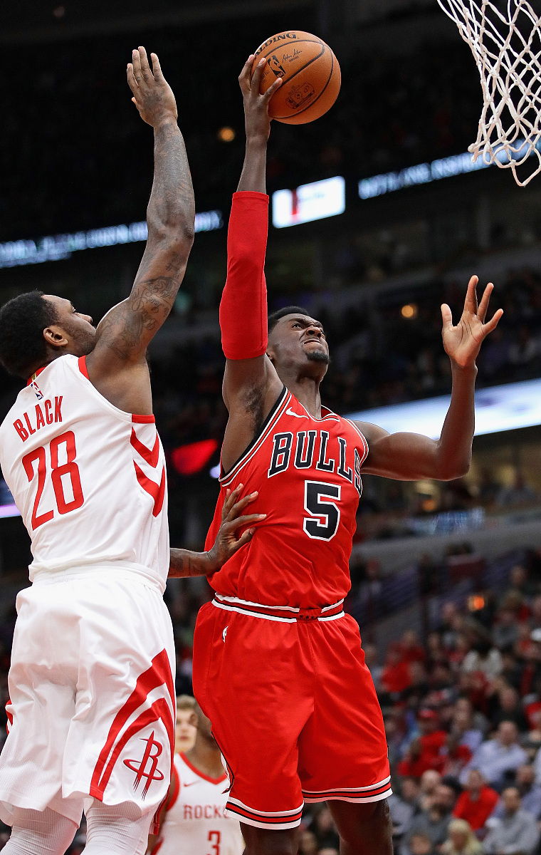 完美体育直播机构-包含熱火控卫屡破对手，成为队内得分王的词条  第1张